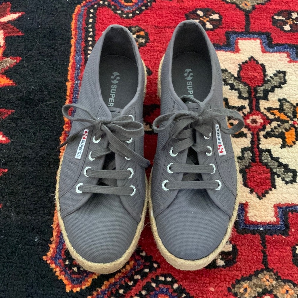 barely worn, SUPRAGA grey sneakers.
